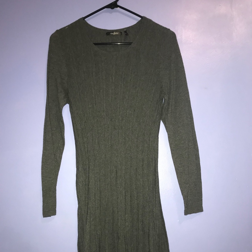daisy fuentes long dress tight fitted
